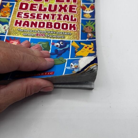 Pokémon Super Deluxe Essential handbook 2018 - Picture 3 of 5